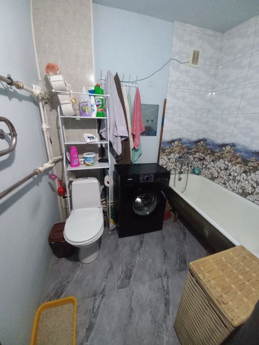 Срочно продается 2х^3х комнатная квартира на метро Чкалова