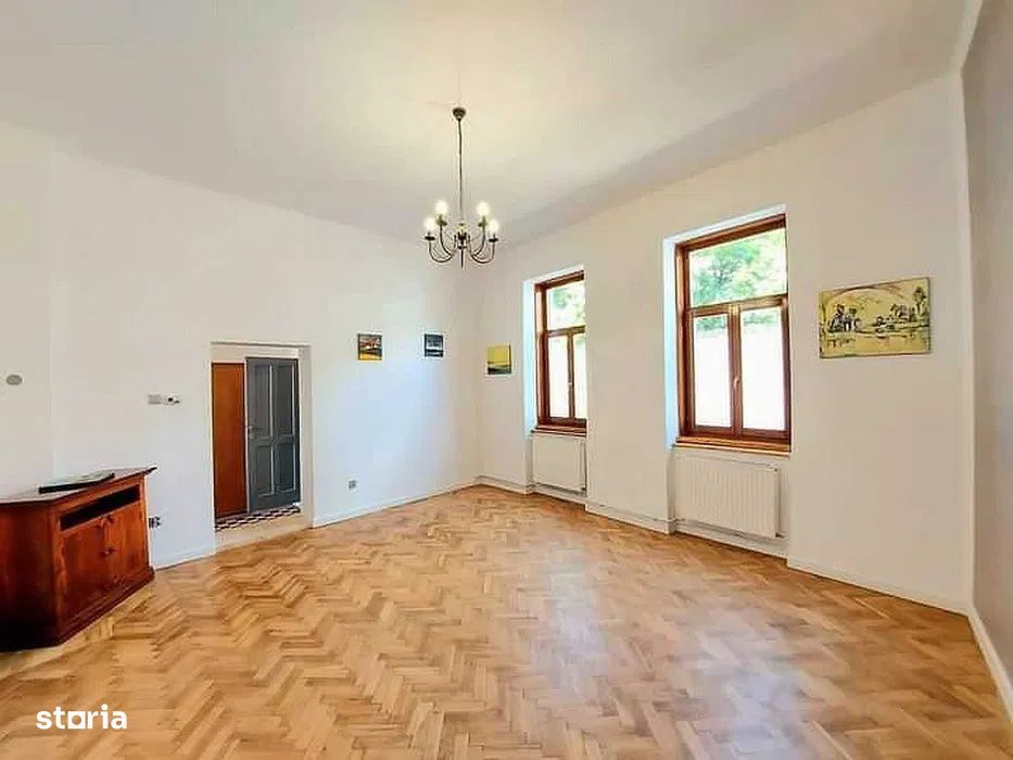 Apartament cu 1 camera,30mp,parcare, Zona Semicentrala
