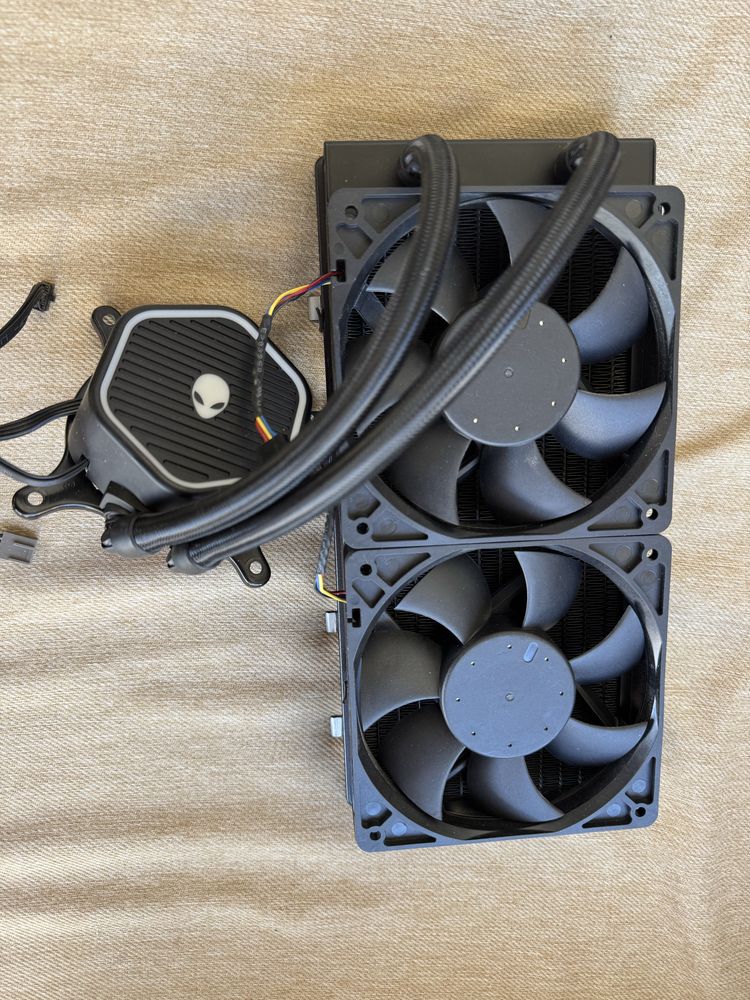 Racire alienware R15