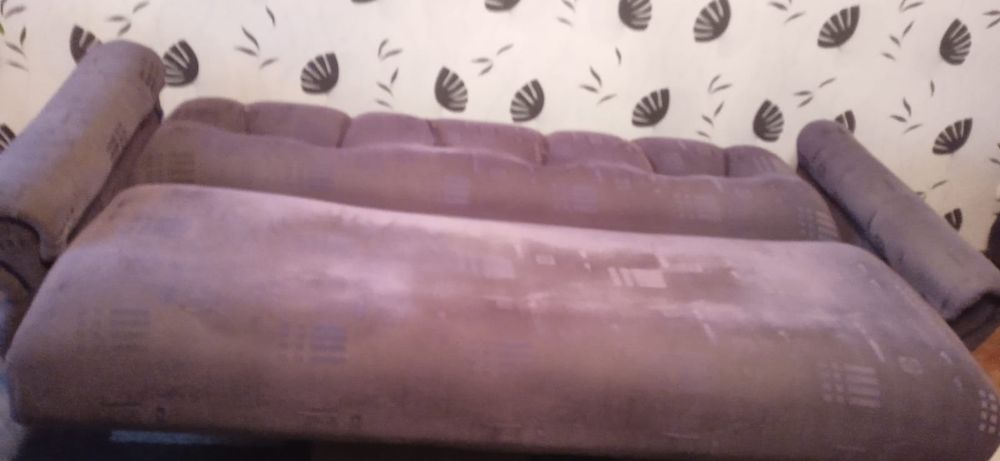 Диван и два кресла