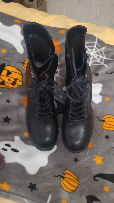 Ghete dama o singura purtare, marime 40