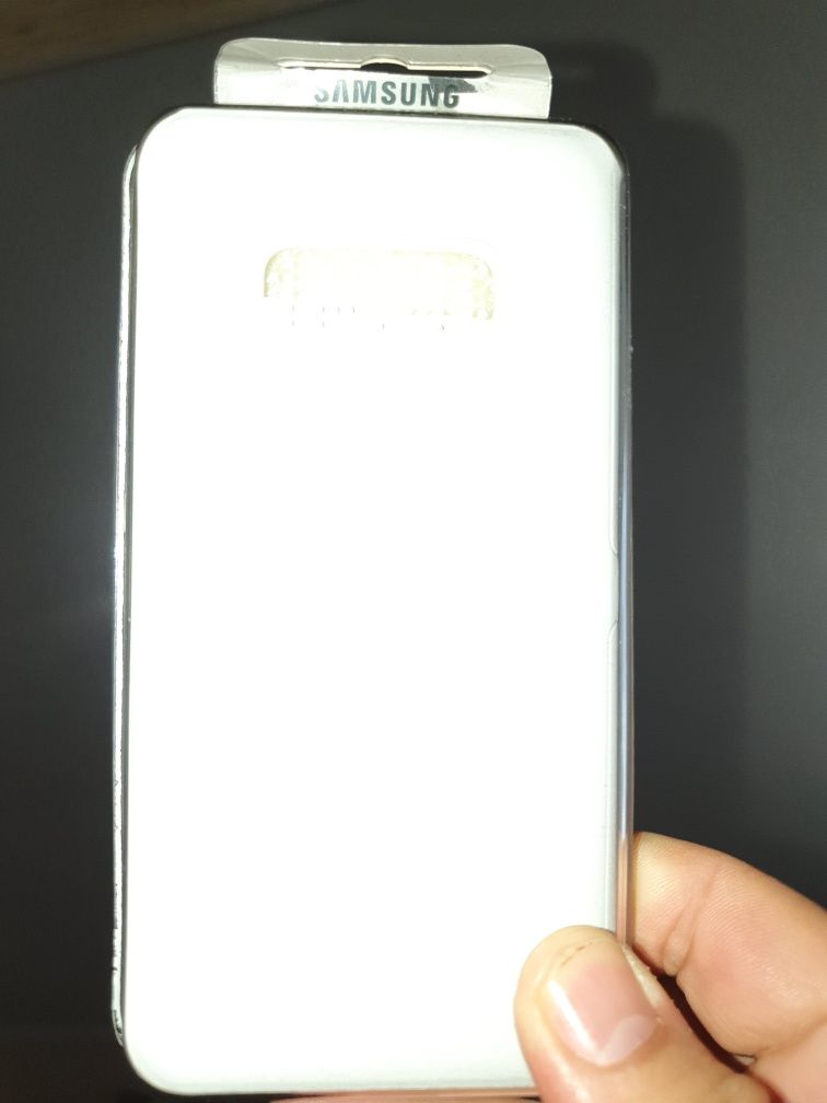 Husa S10E Samsung flip cover iluminata