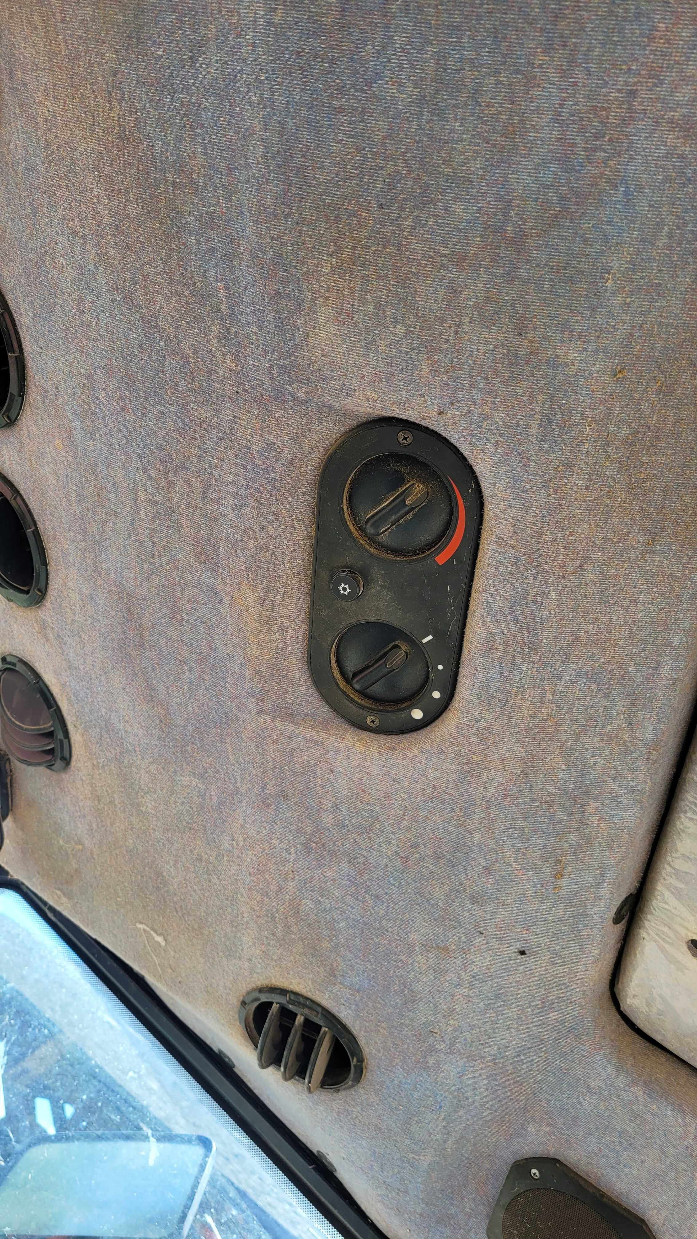 Tractor FIAT NEW HOLLAND L85, an 1998, 85 cai, 6880 ore