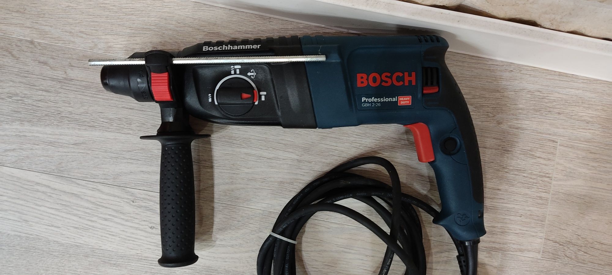 Bosch rotopercutor GBH 2 26