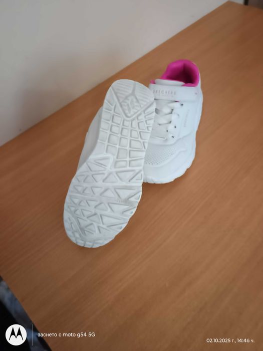 Маратонки Skechers , номер 33