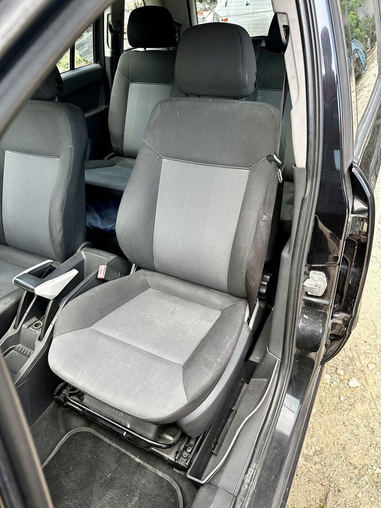 Opel Zafira B 1,9TDCI 120кс 2006г Опел Зафира Б 1.9ТДСИ