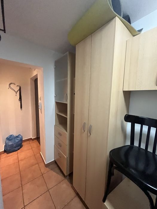 Mobila bucatarie, living si biblioteca