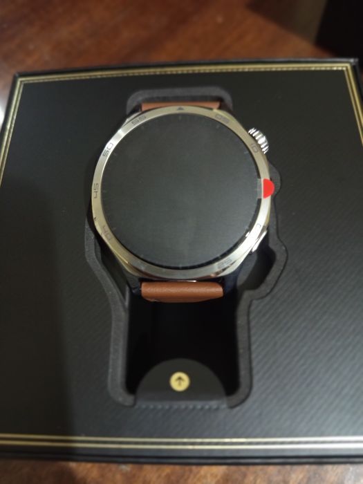 Смарт часовник Huawei