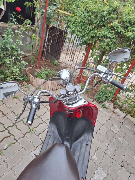 Vand Scuter Znen