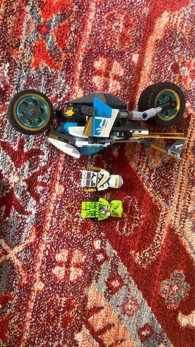 Продам оригинал лего