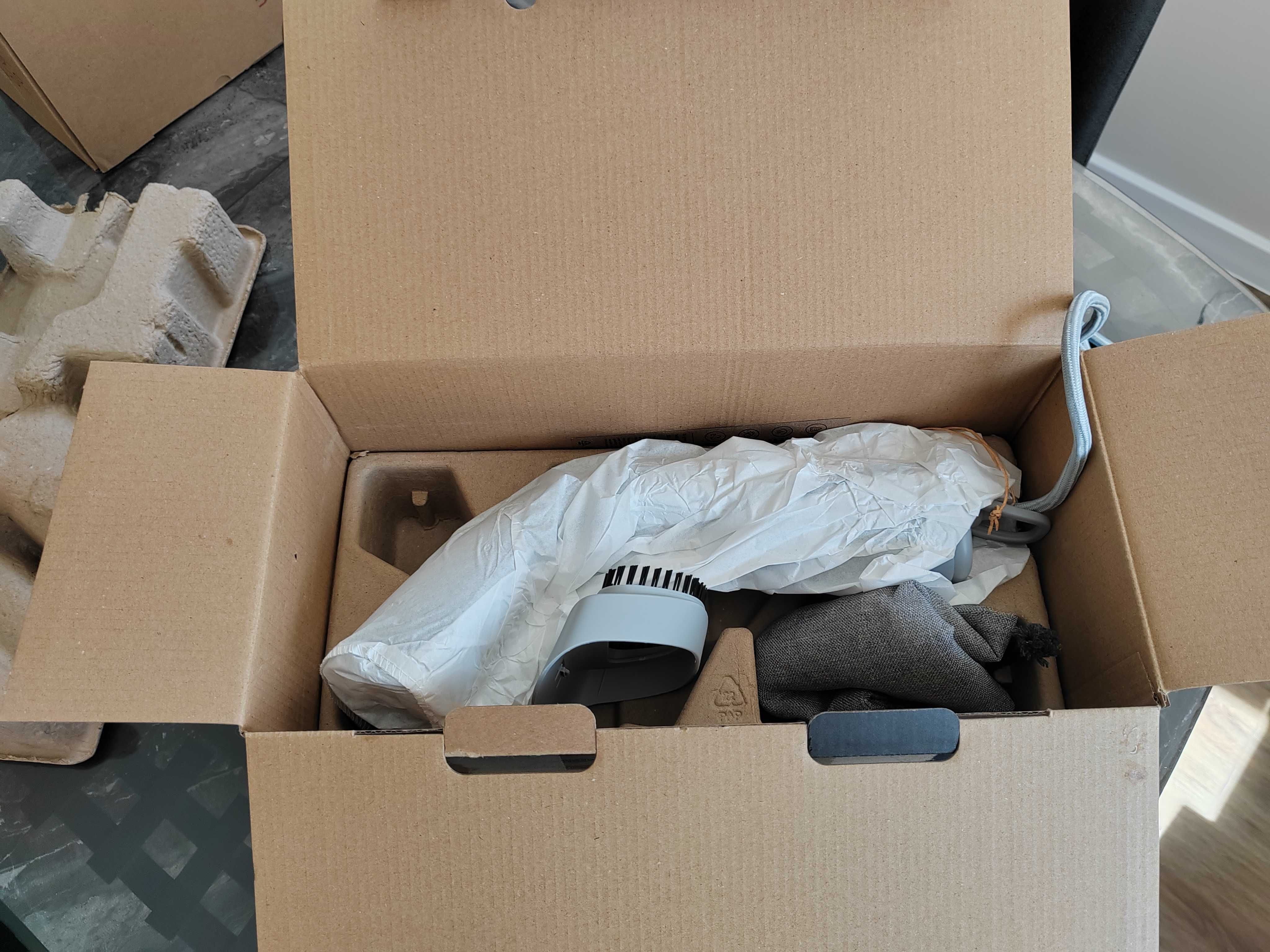 Уред за гладене с пара AEG Delicate 7000 HS7-2-6UG