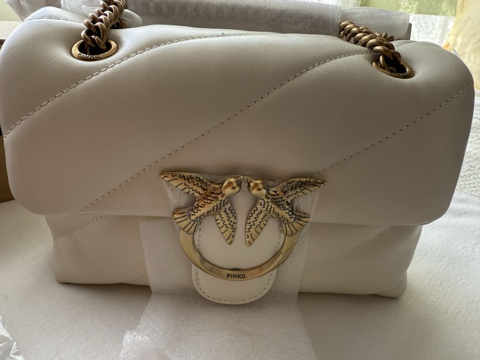 Чисто нова чанта Пинко