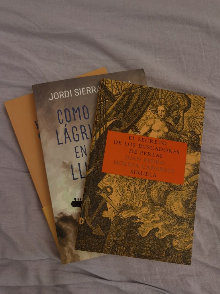 Set de 3 cărți, în spaniola, noi nouțe