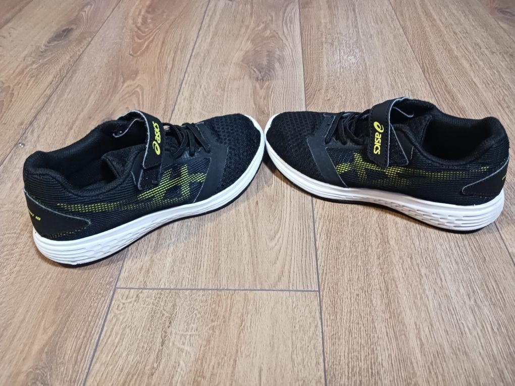 Детски маратонки Asics  32.5 номер