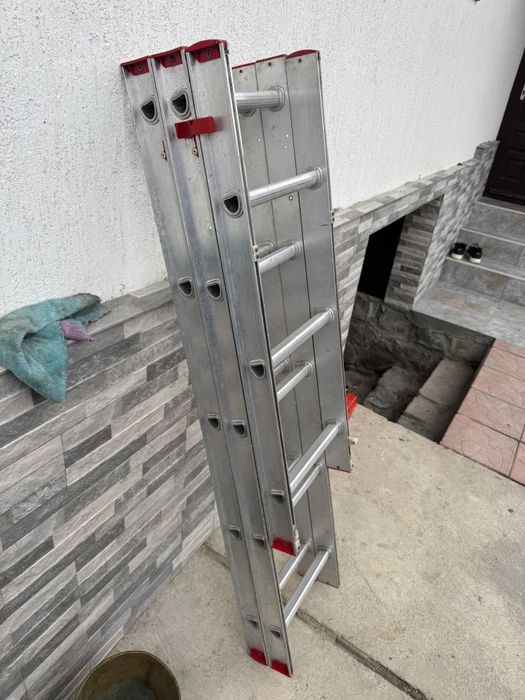 Scară din aluminiu cu 3 tronsoane