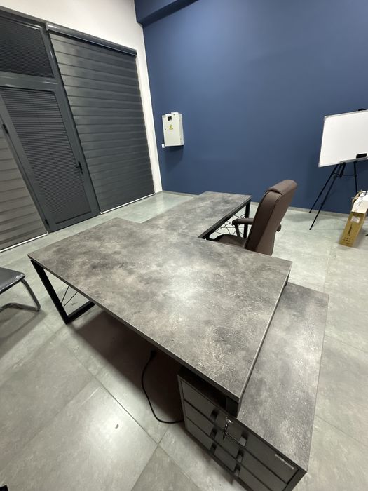 Loft mebel rahbar stoli stelaji bilan