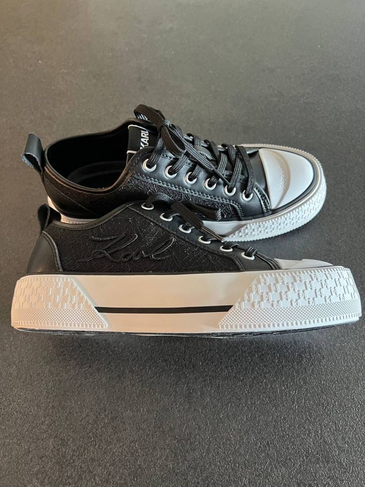 KARL LAGERFELD Кецове Kampus Max III KL60611F Черен