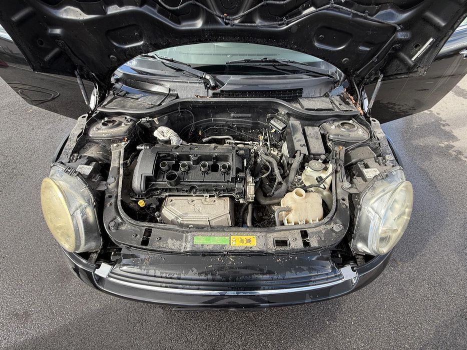 Mini Cooper 1.6 2010г На части