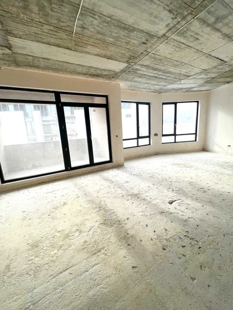 Продава се Четиристаен апартамент в София, Лозенец - 171 кв.м за 2158 €/кв.м - Снимка #2