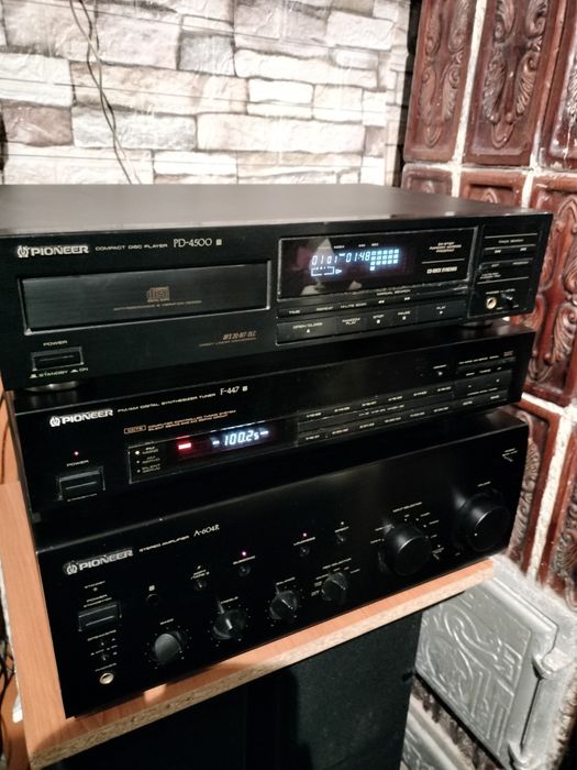 Amplificatoare / sisteme / Boxe