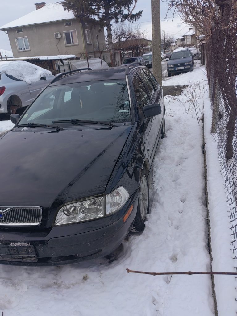 VOLVO V40 1.9 102