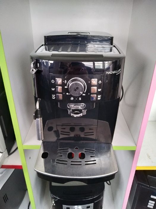 expresor,aparat cafea delonghi magnifica s (garantie)
