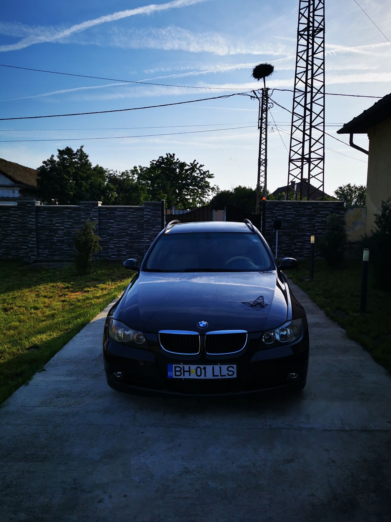 Vând BMW e91. 163CP