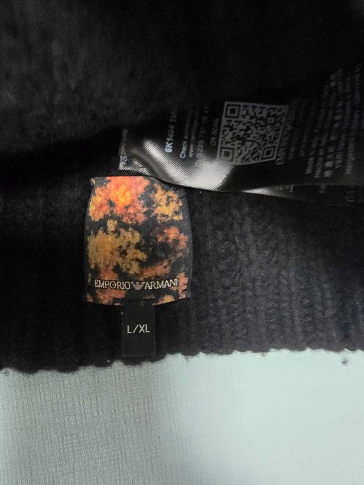 Нова шапка Emporio Armani