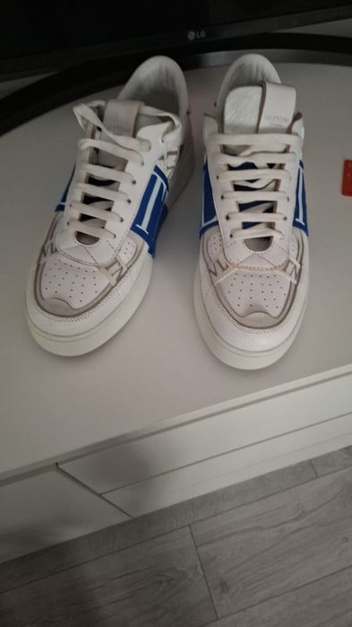 Adidași Valentino Garavani   specific clar modelul sunt1/1