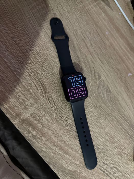 Apple Watch SE2 2024