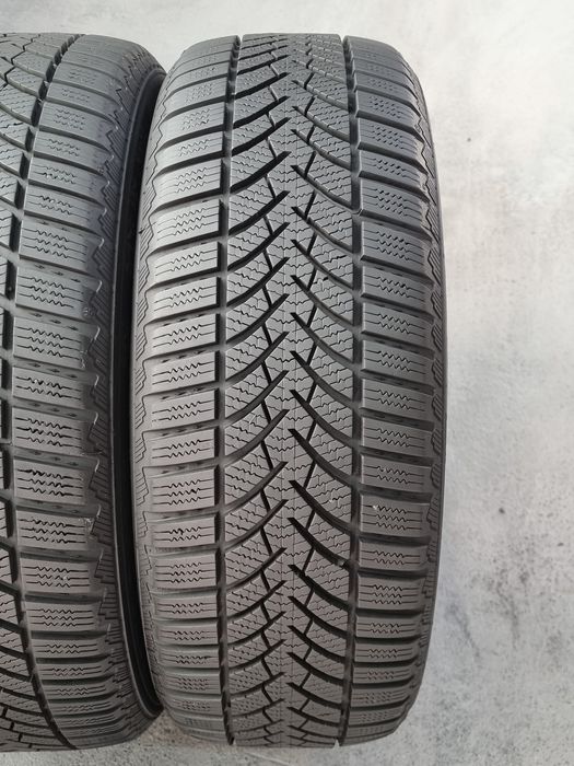 195/55/15 Semperit 2Броя: 150лв 8мм