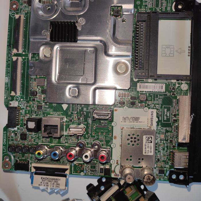 Dezmembrez TV LG - componente TV