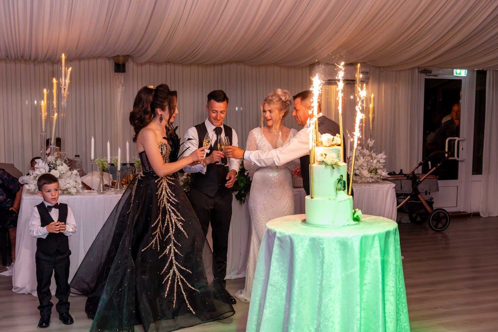 Fotograf nuntă, cameraman nunta, filmare,fotograf profesionist,majorat