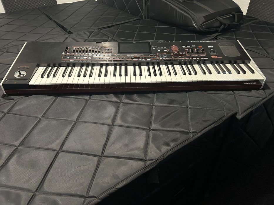 Korg Pa4X 76 stare excelenta