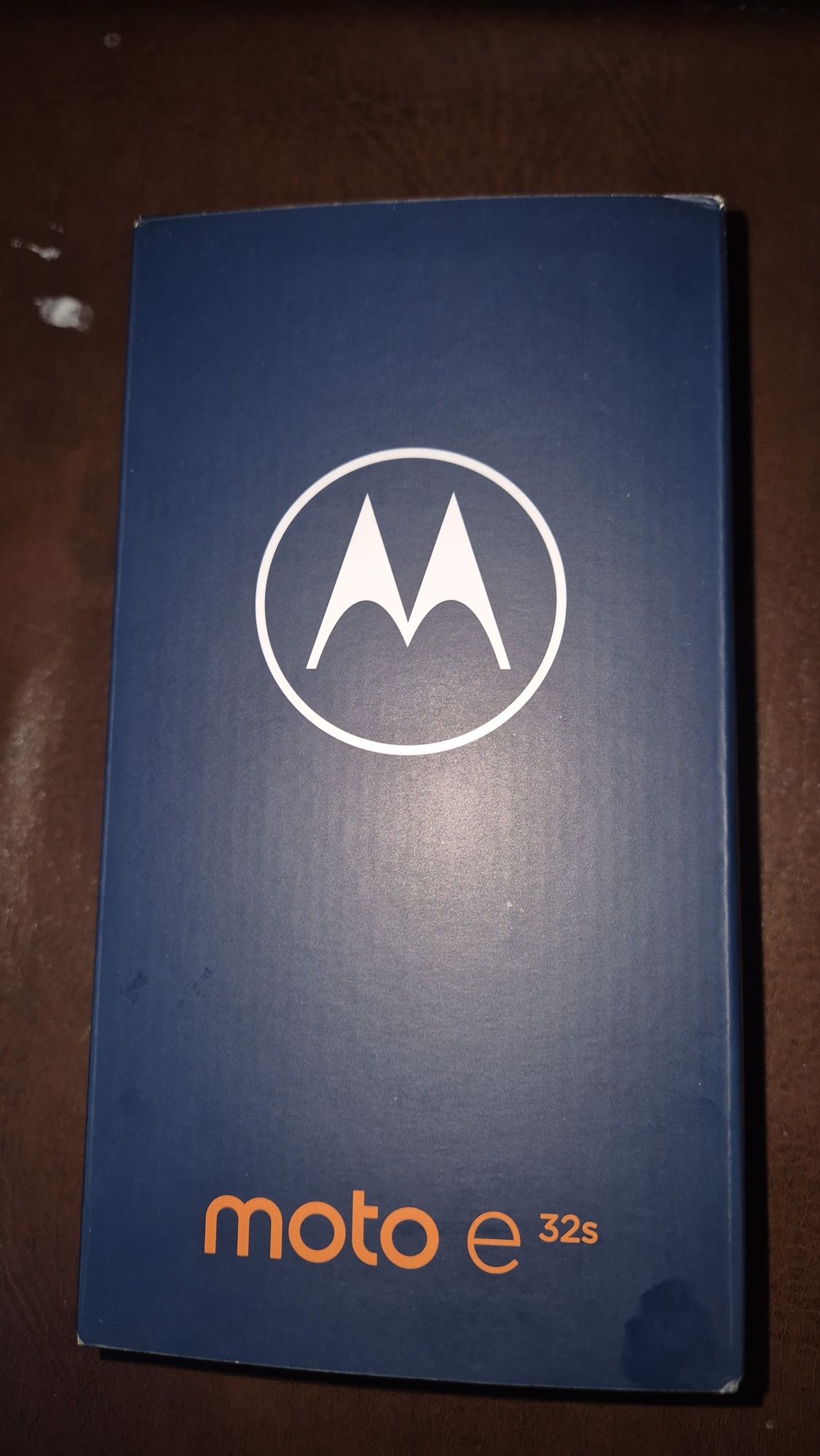 Motorolla e32s смартфон