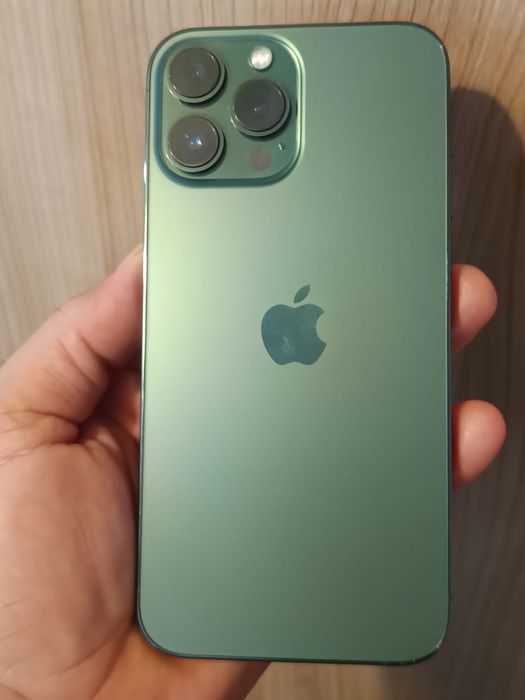 Iphone 13 pro max green
