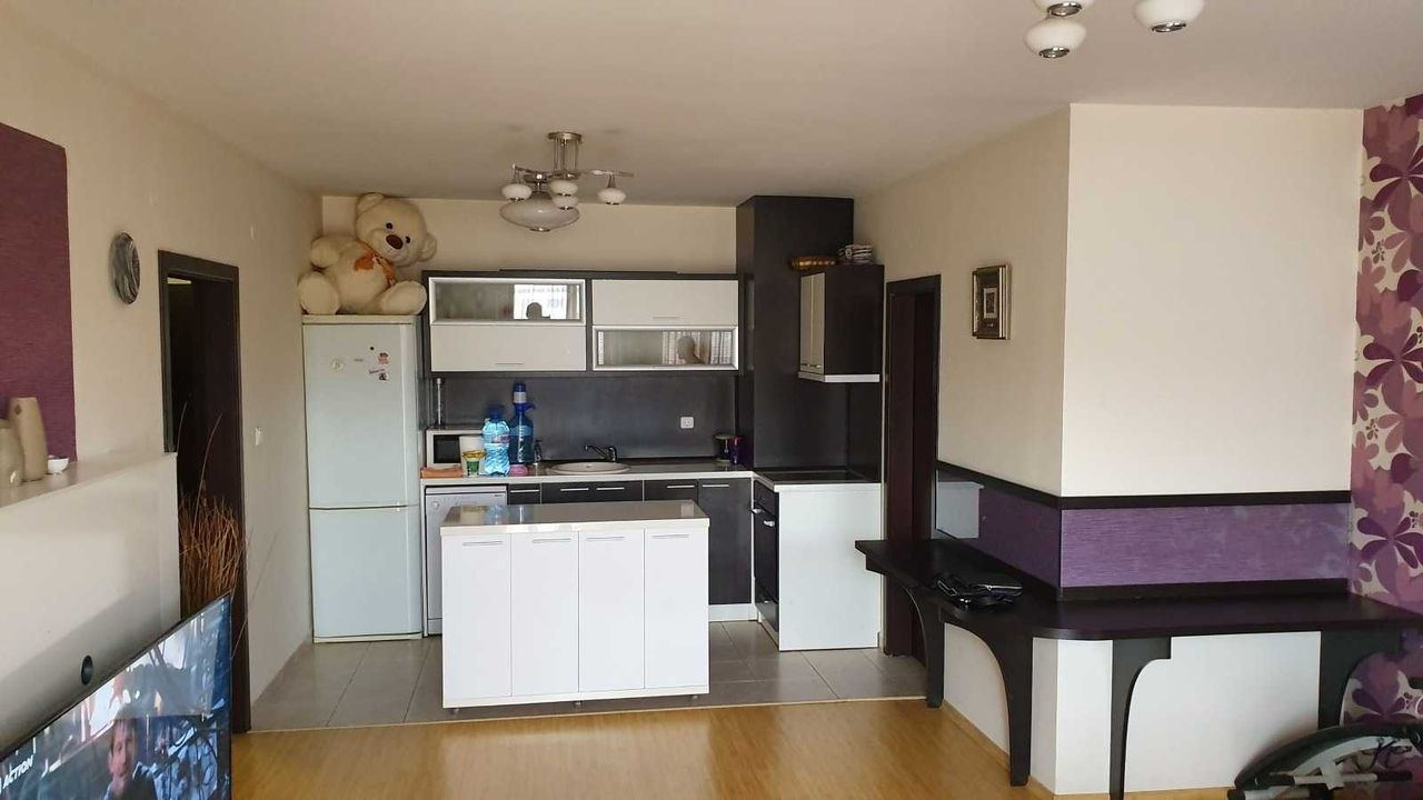 Дава се под наем Двустаен апартамент в София, Център - 70 кв.м за 650 € - Снимка #11