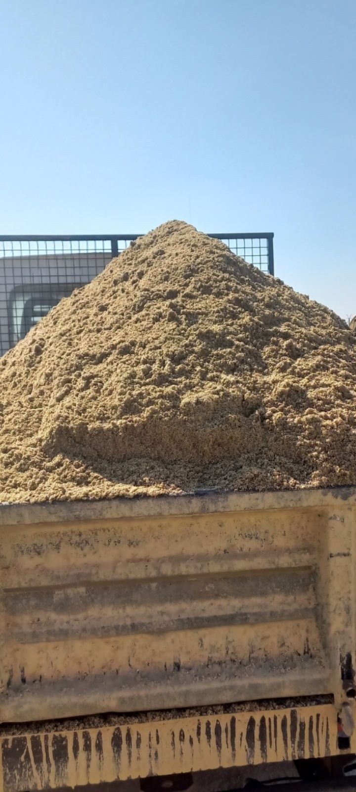 Piatră criblură curată diferite mărimi Nisip sort balastru Pământ