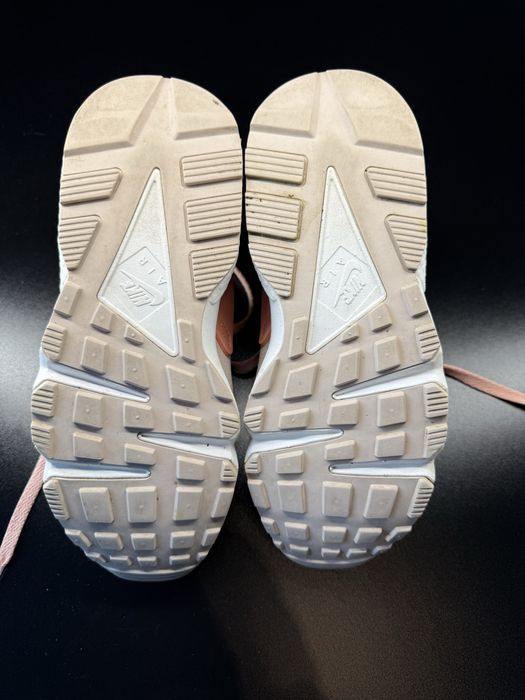 Дамски обивки Nike Air Huarache 36.5