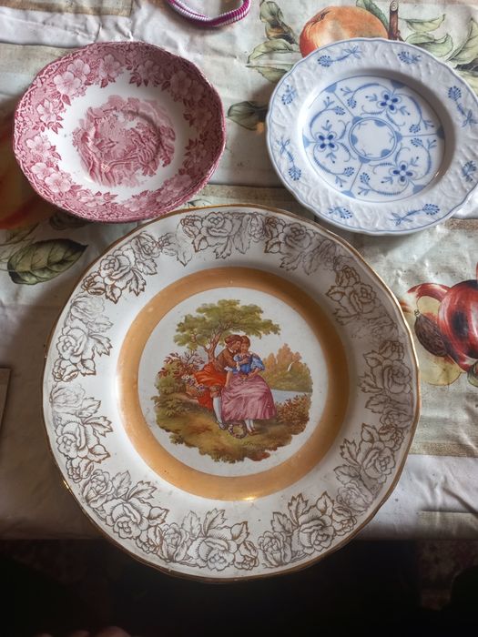 Старинни чинии п