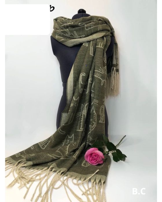 Стилен шал, имитация на кашмир