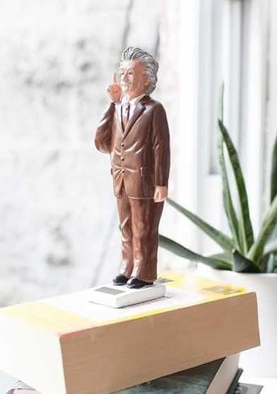 Figurina Solar Einstein 18 cm