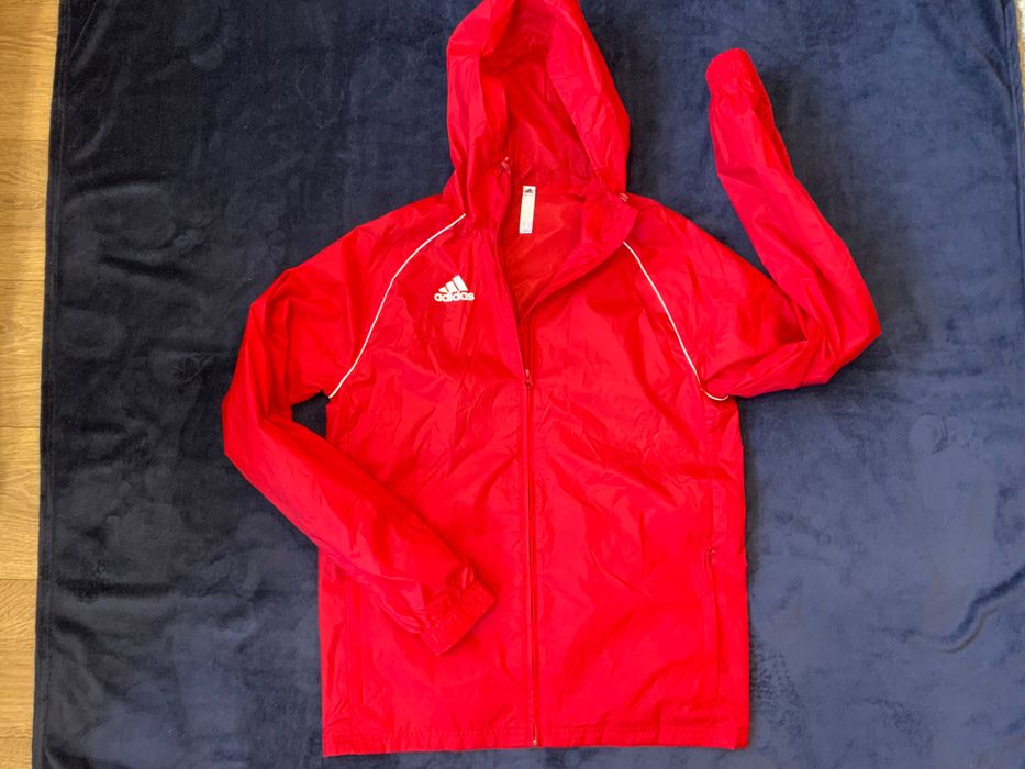 Adidas-оригинално  яке 40 s