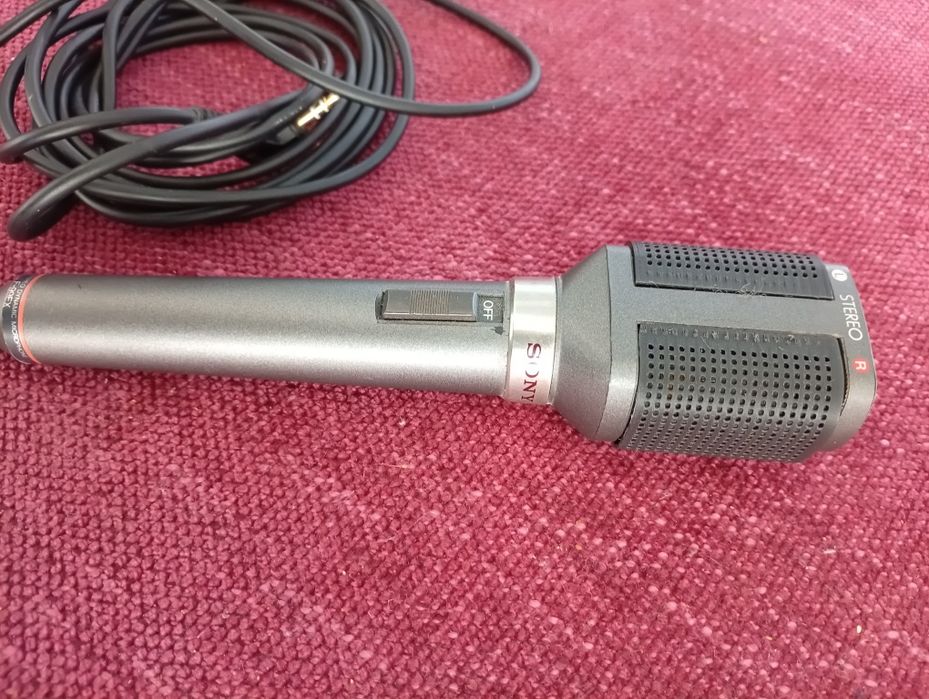Vind microfon Sony stereo vintiege