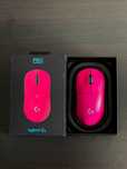 Mouse gaming Logitech G Pro Superlight cu skatez pro