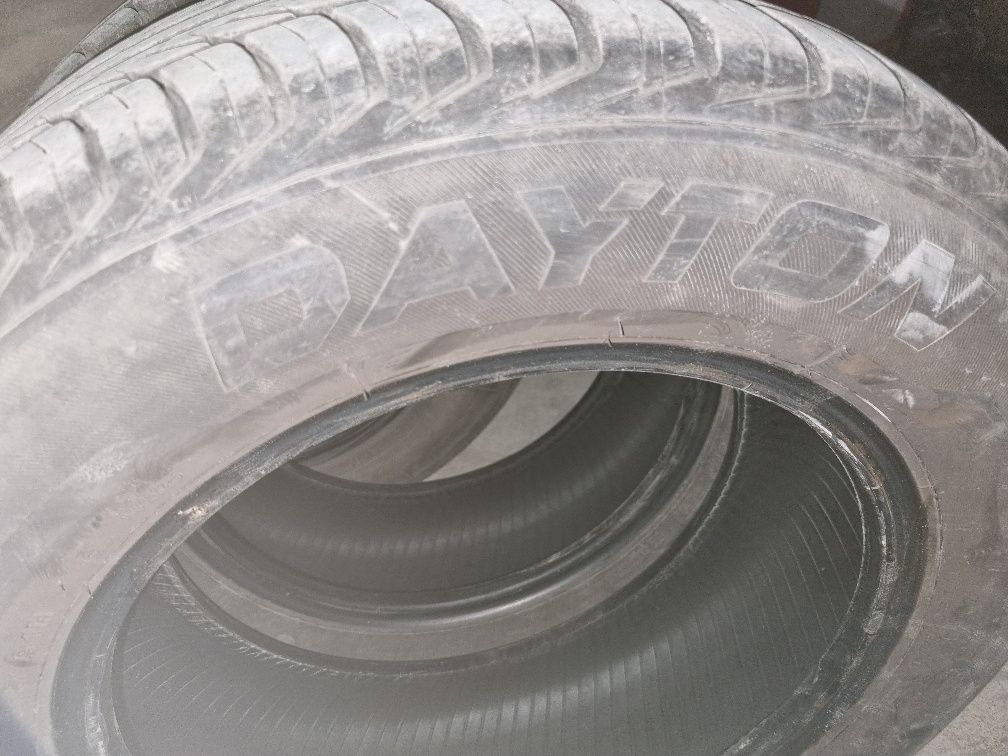 Продавам летни гуми 15 цола 195/65/R15