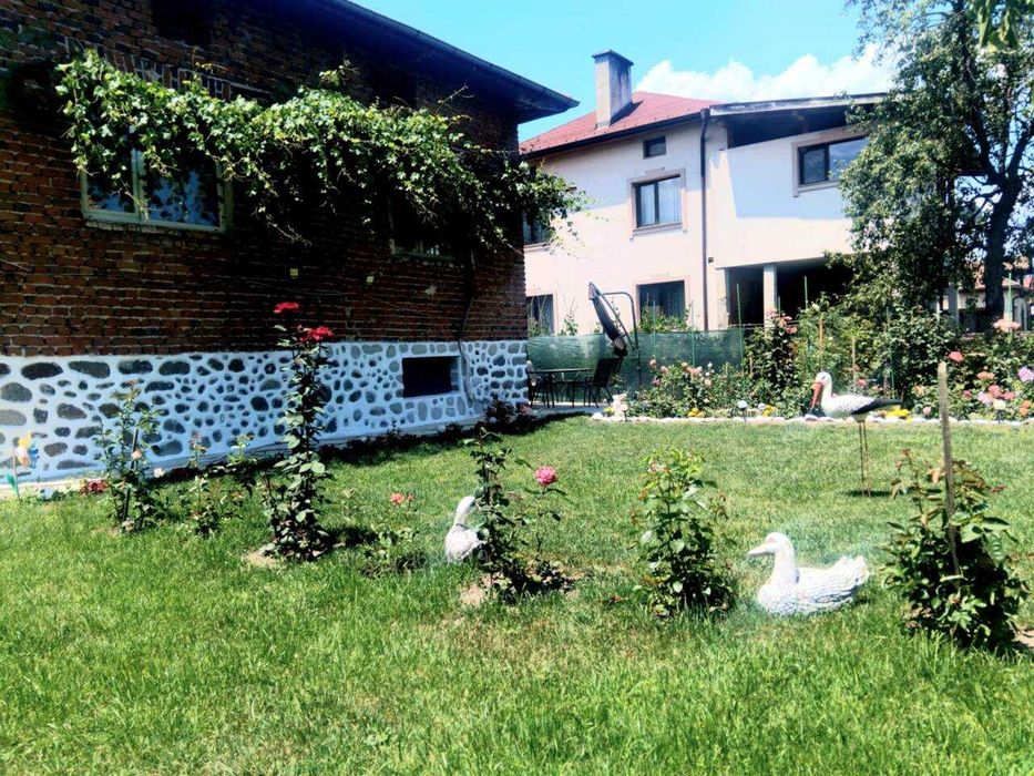 Самостоятелна къща в Добринище