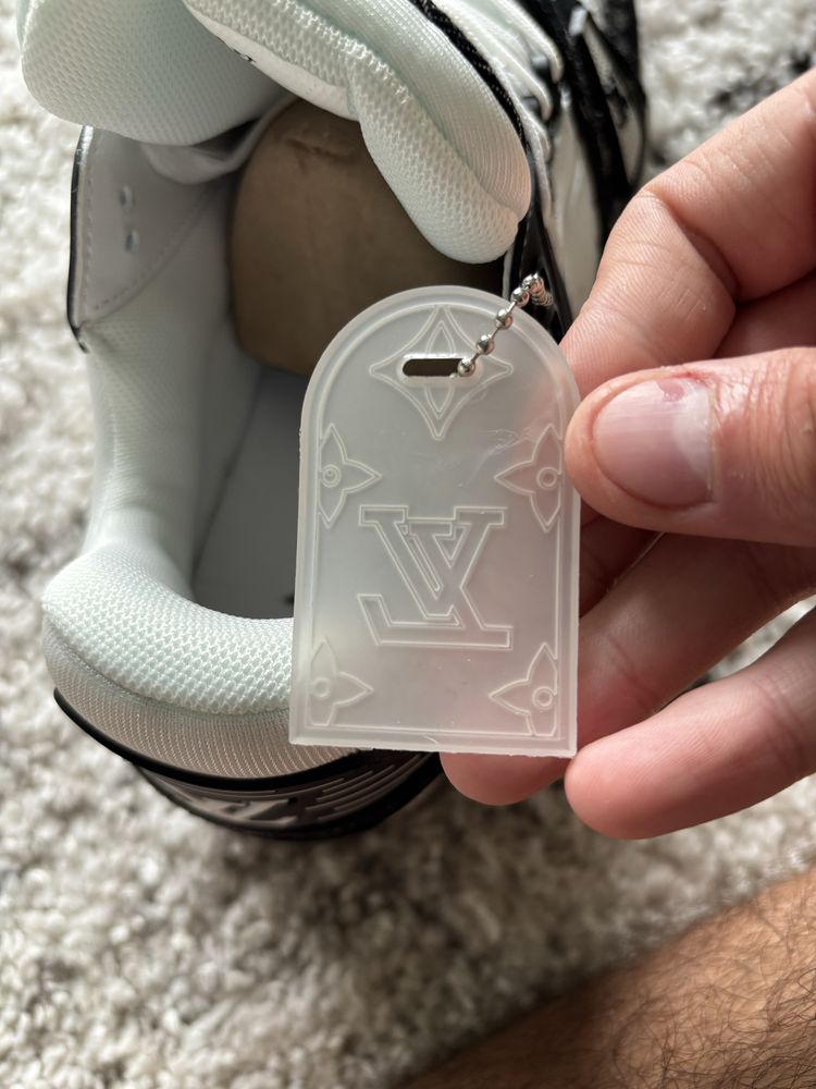 Luis  Vuiton size 44