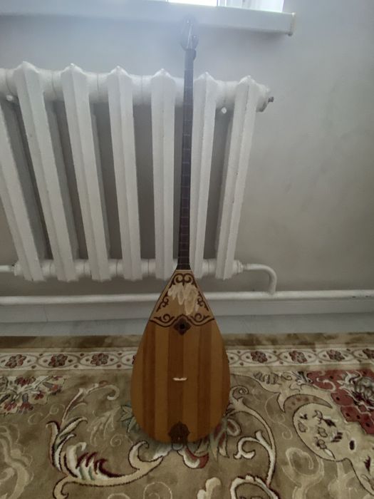 Домбыра сатылады