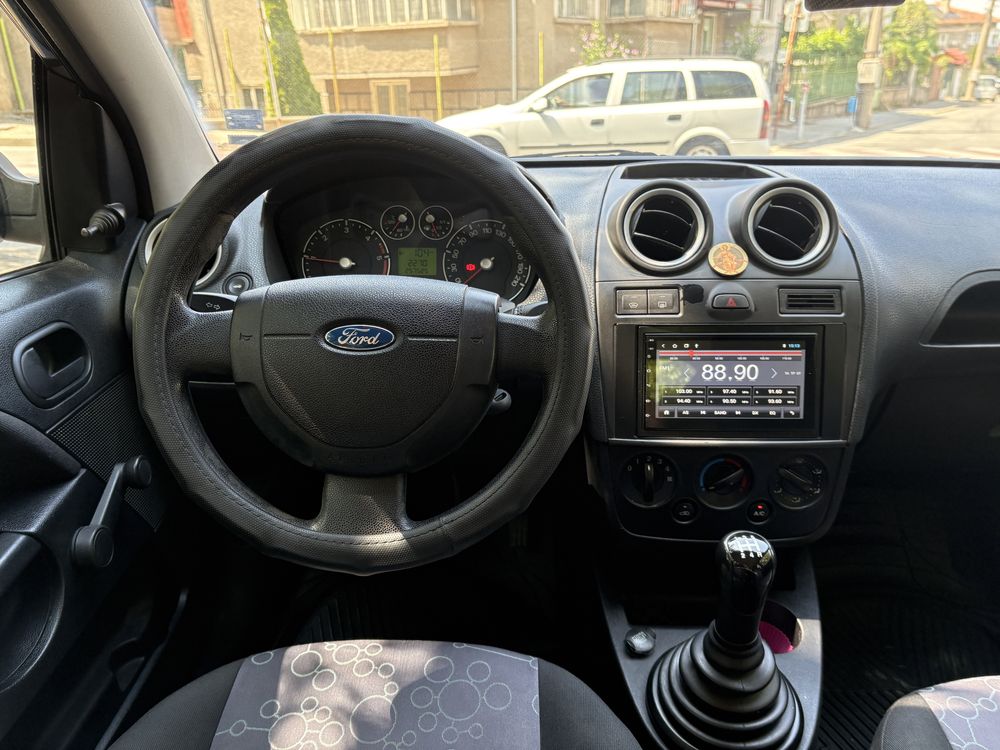 Ford Fiesta 1.6 100к.с.